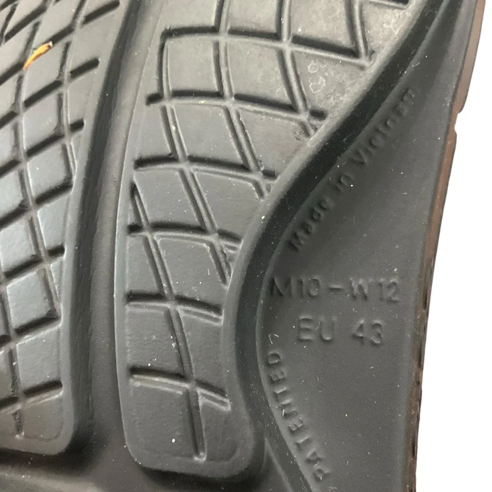 Oofos Ooahh Sport Slide Sandals Men's 10 Women's 12 Black Recovery Comfort